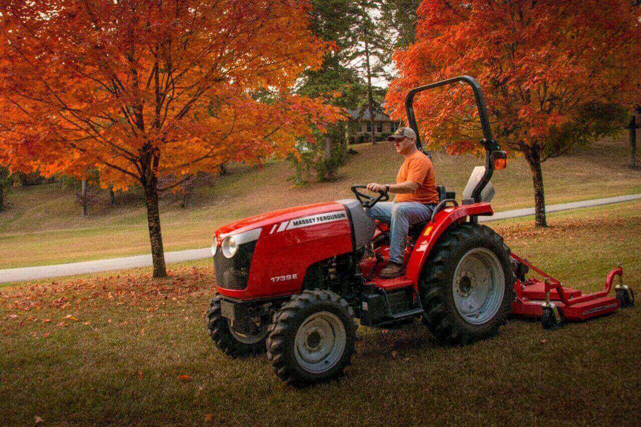 Massey Ferguson in Autumn